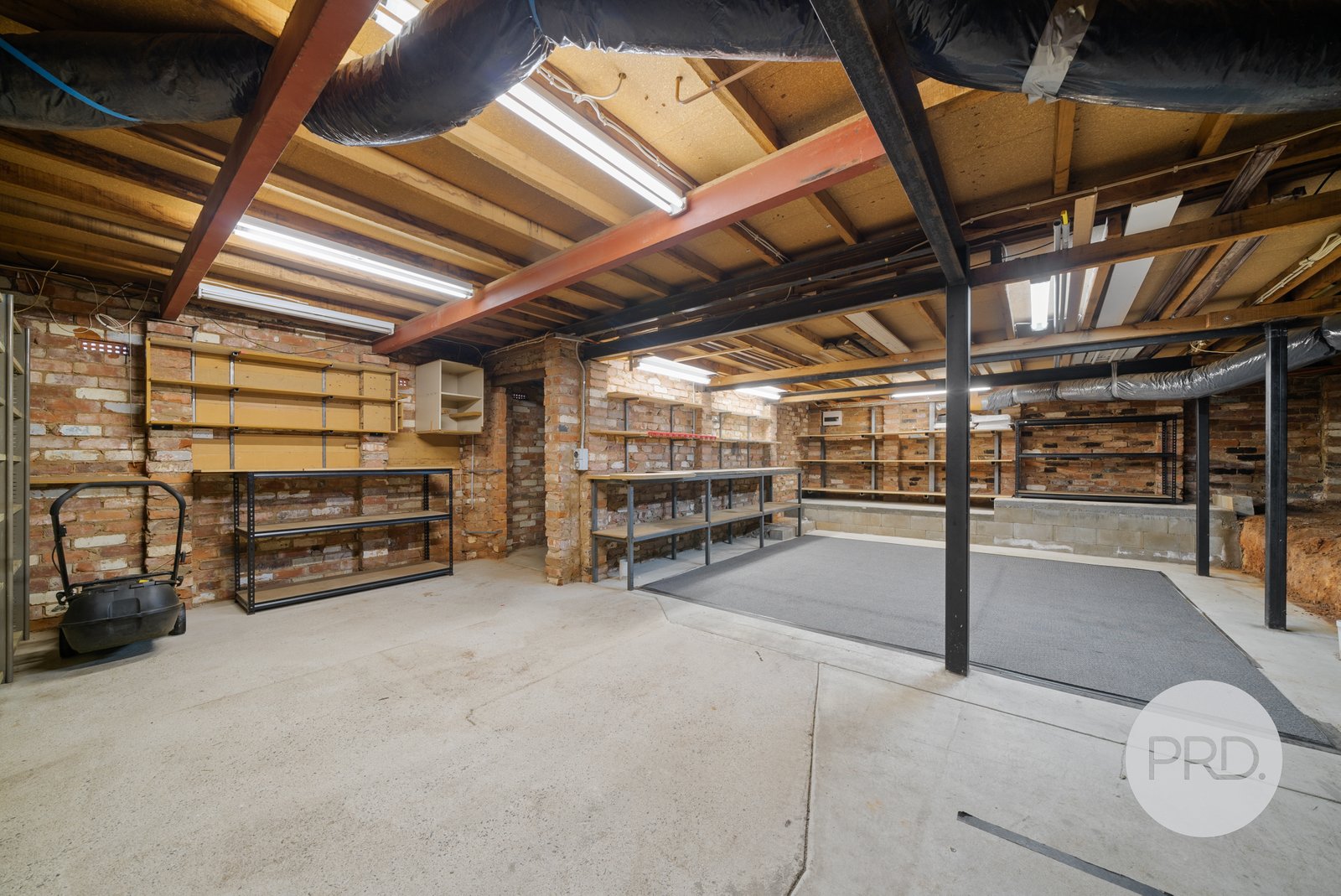 20 Amsterdam Crescent TOLLAND 21