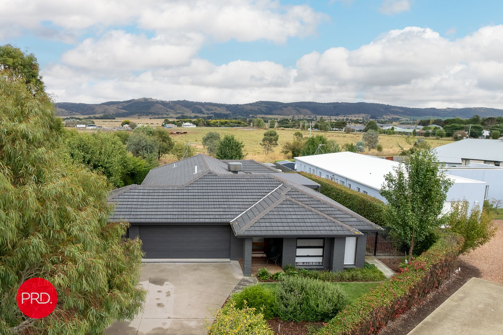 20 Angus Place BUNGENDORE 14