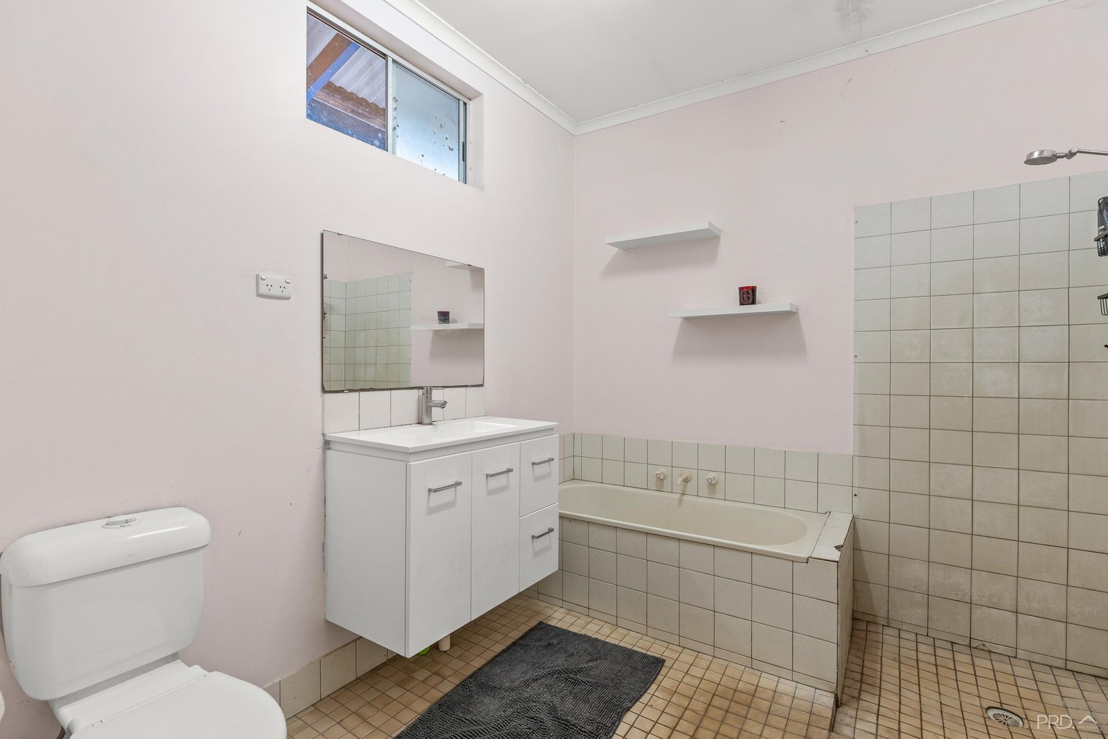 20 Anne St  BROOME 12