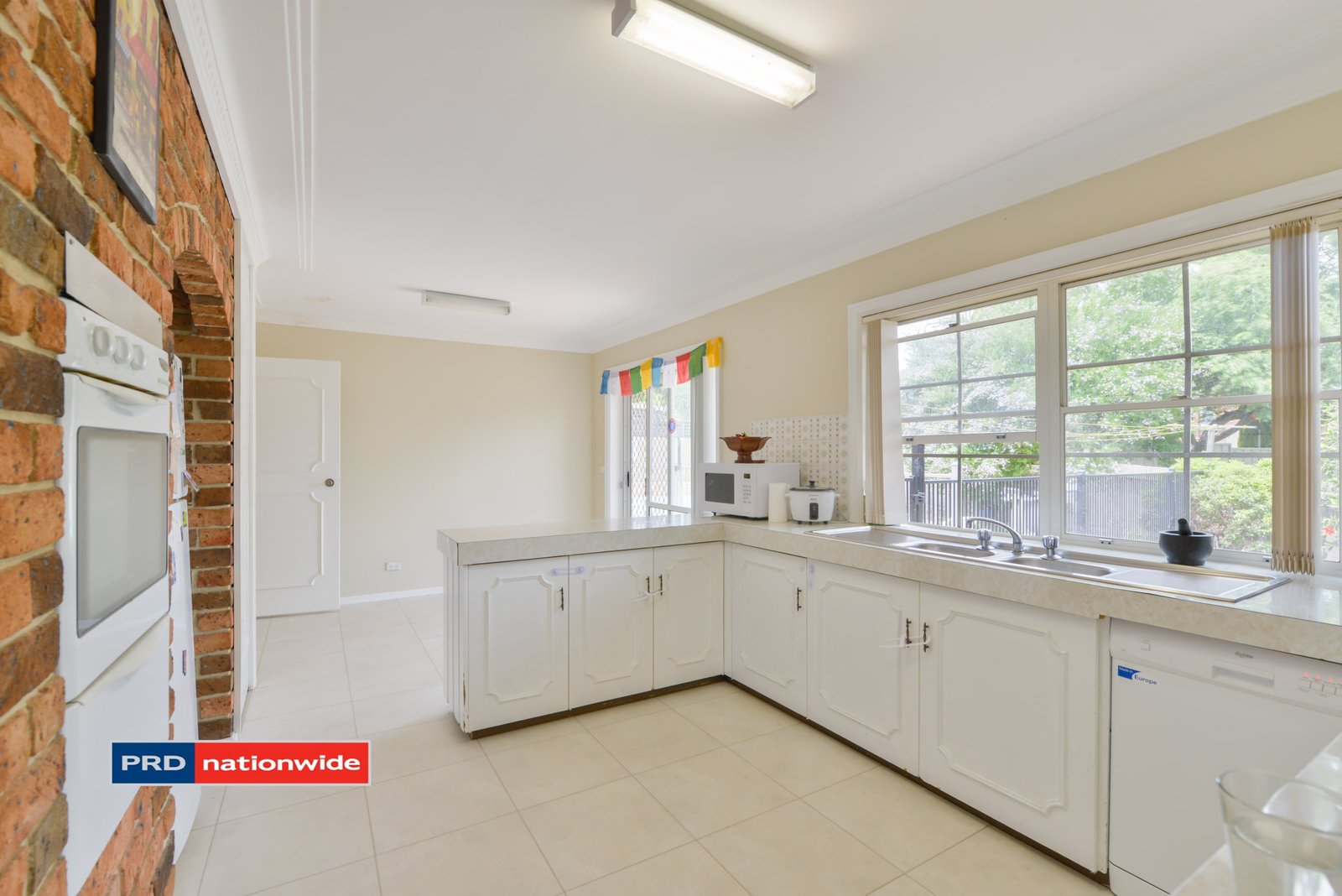 20 Arinya Street TAMWORTH 5