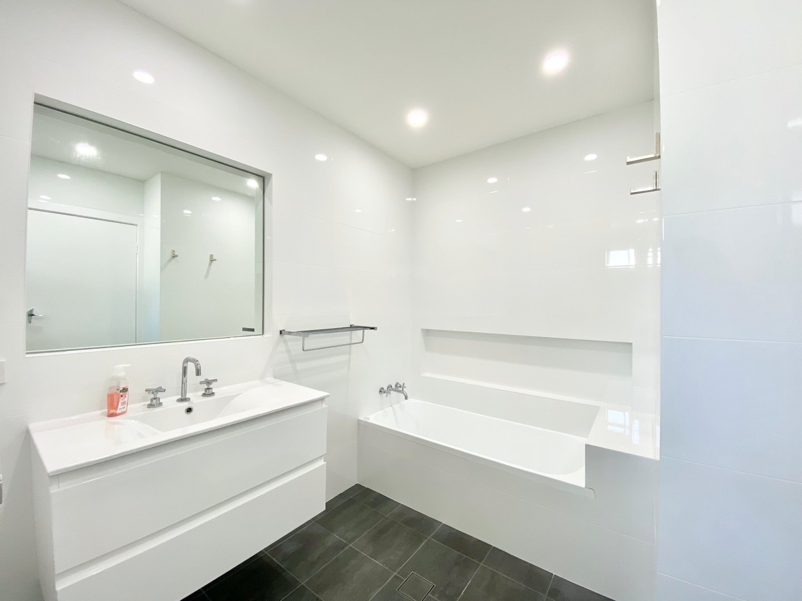 20 Armidale Avenue NELSON BAY 27