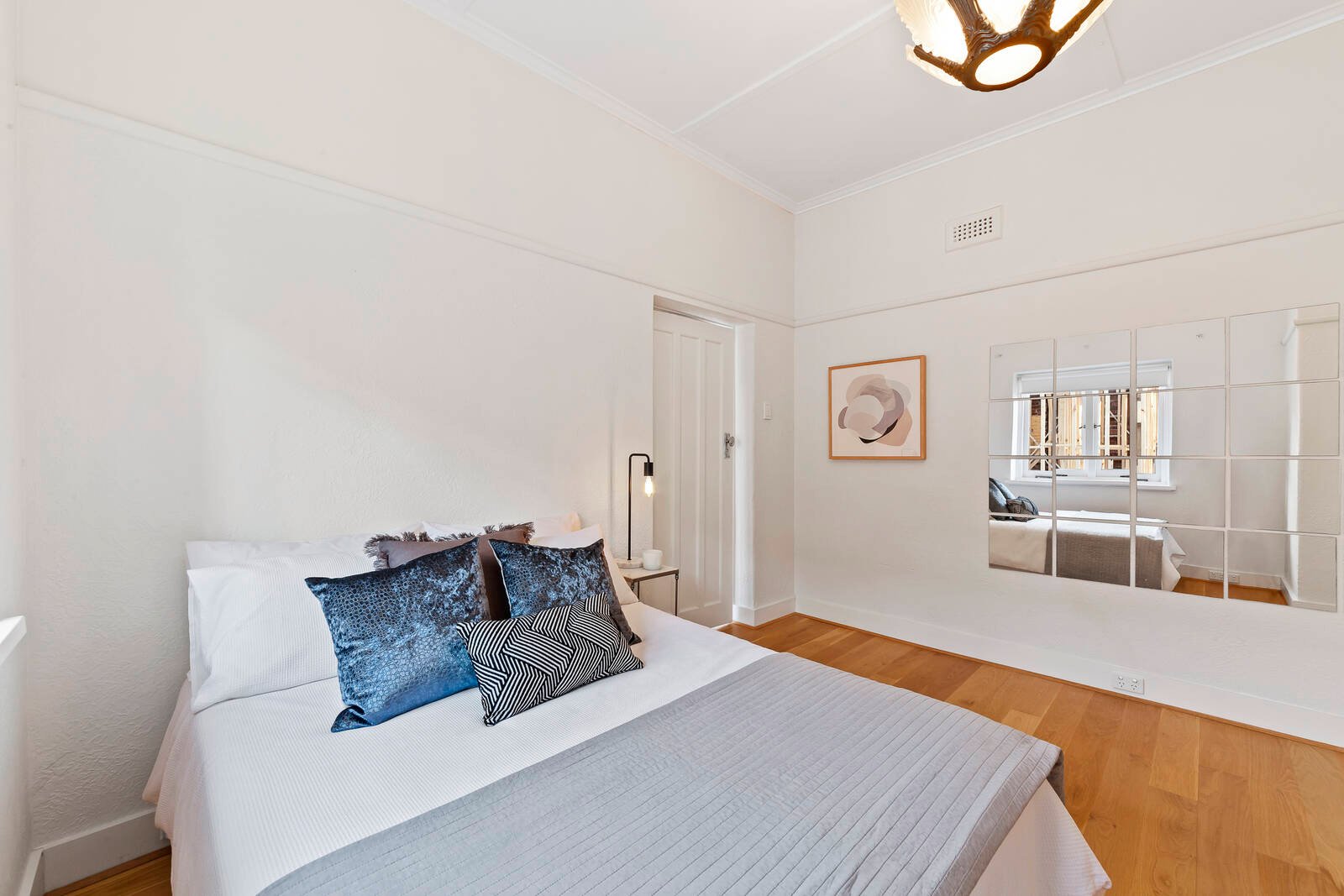 Real Estate and Property in 20 Balmerino Avenue, Toorak, VIC