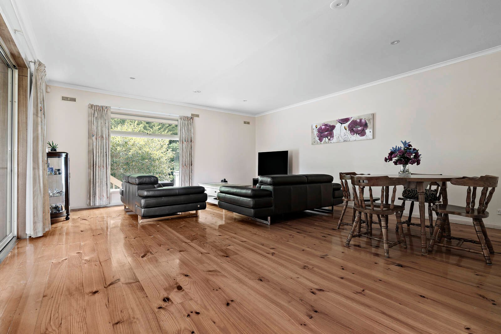 Real Estate and Property in 20 Barbara Street, Doncaster East, VIC