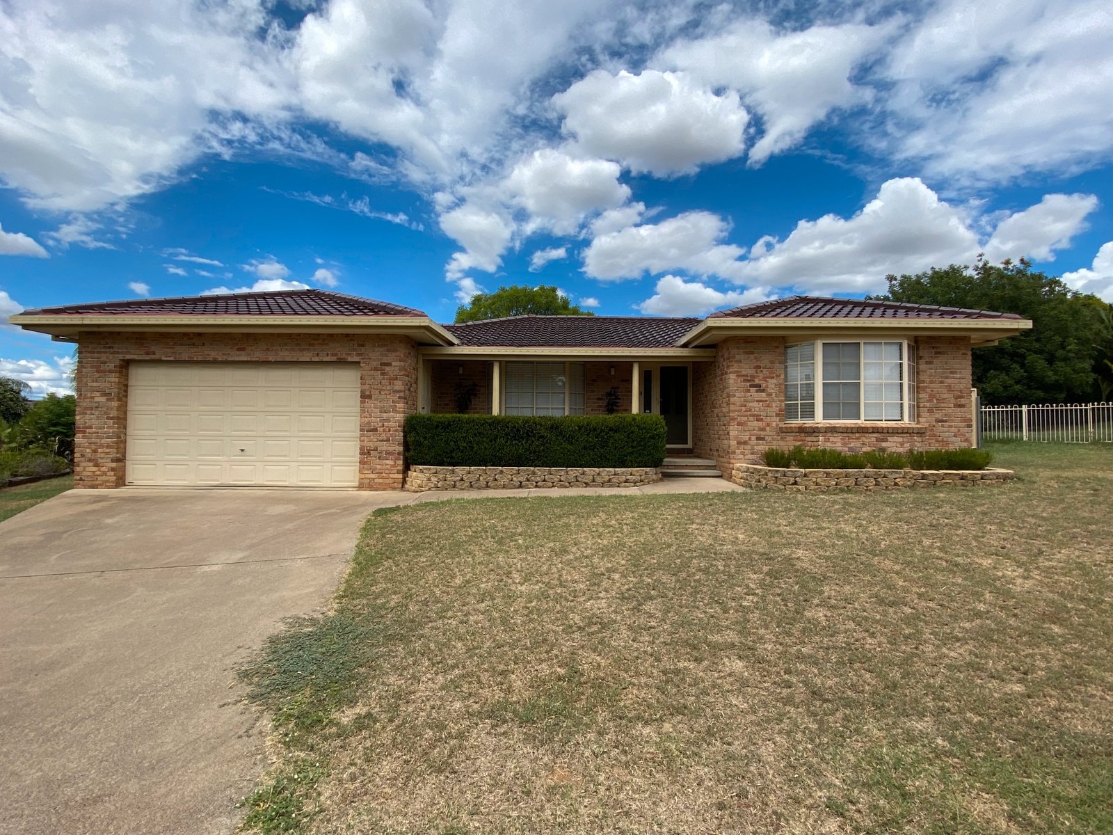 20 Baringa Place TAMWORTH 1