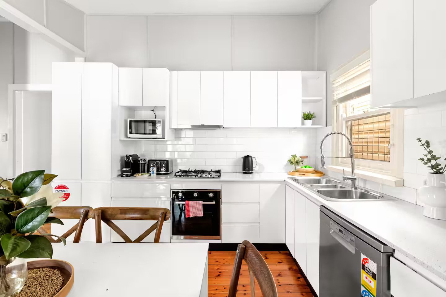 20 Bay Street BOTANY 8