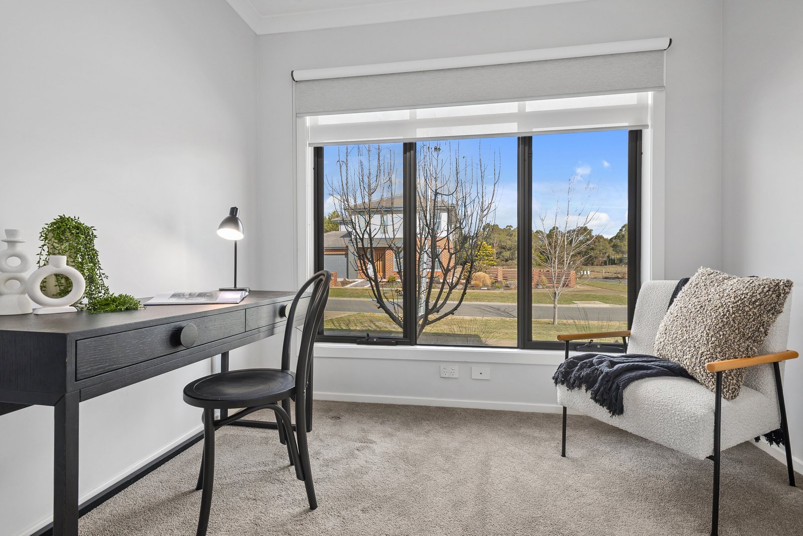 Real Estate and Property in 20 Beaumont Place, Woodend, VIC