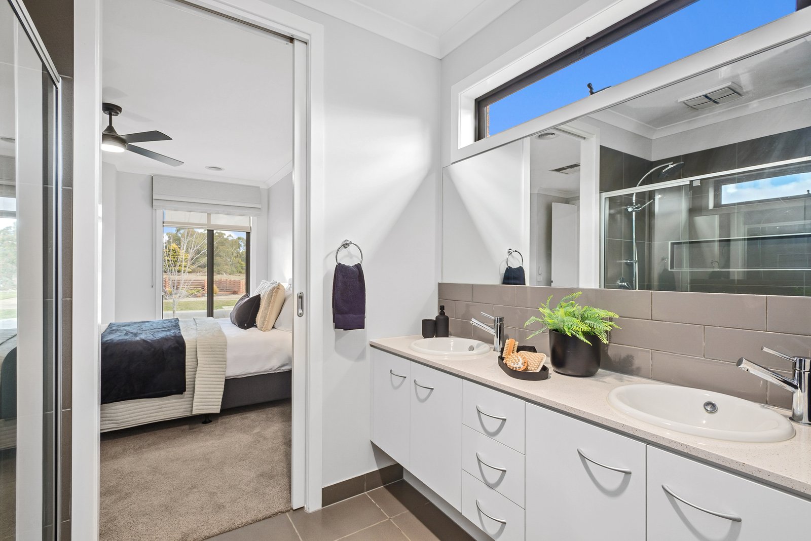 Real Estate and Property in 20 Beaumont Place, Woodend, VIC