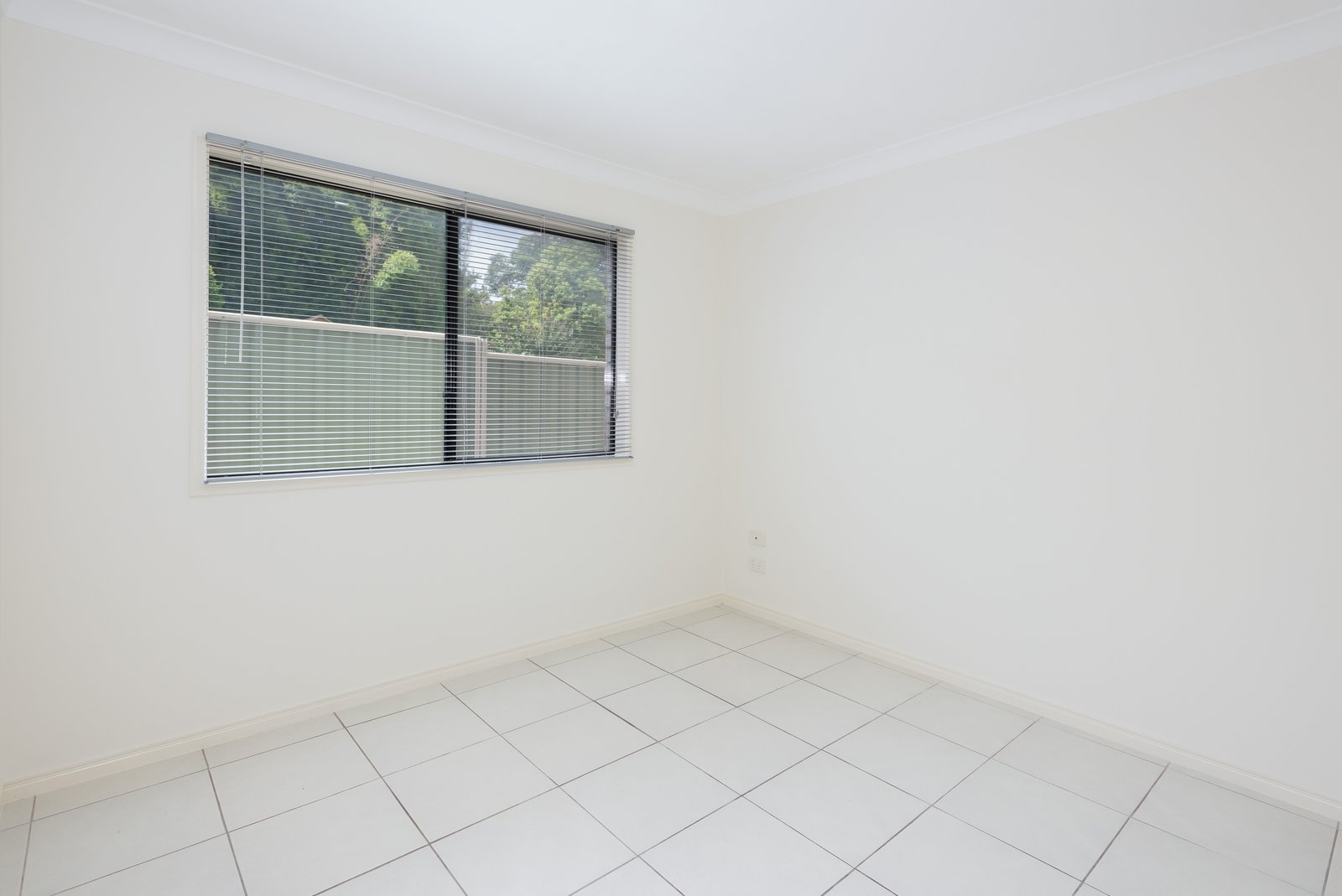 20 BEITZ Avenue LABRADOR 16