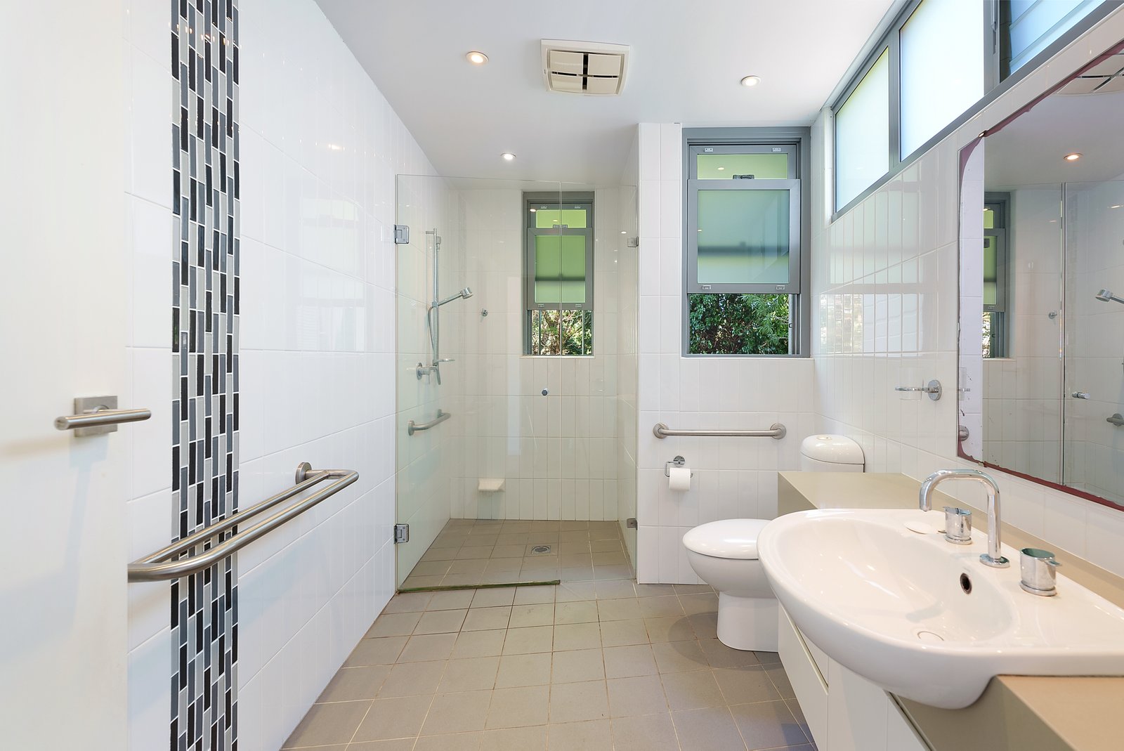 20 Bergalia Crescent CAMDEN HEAD 8