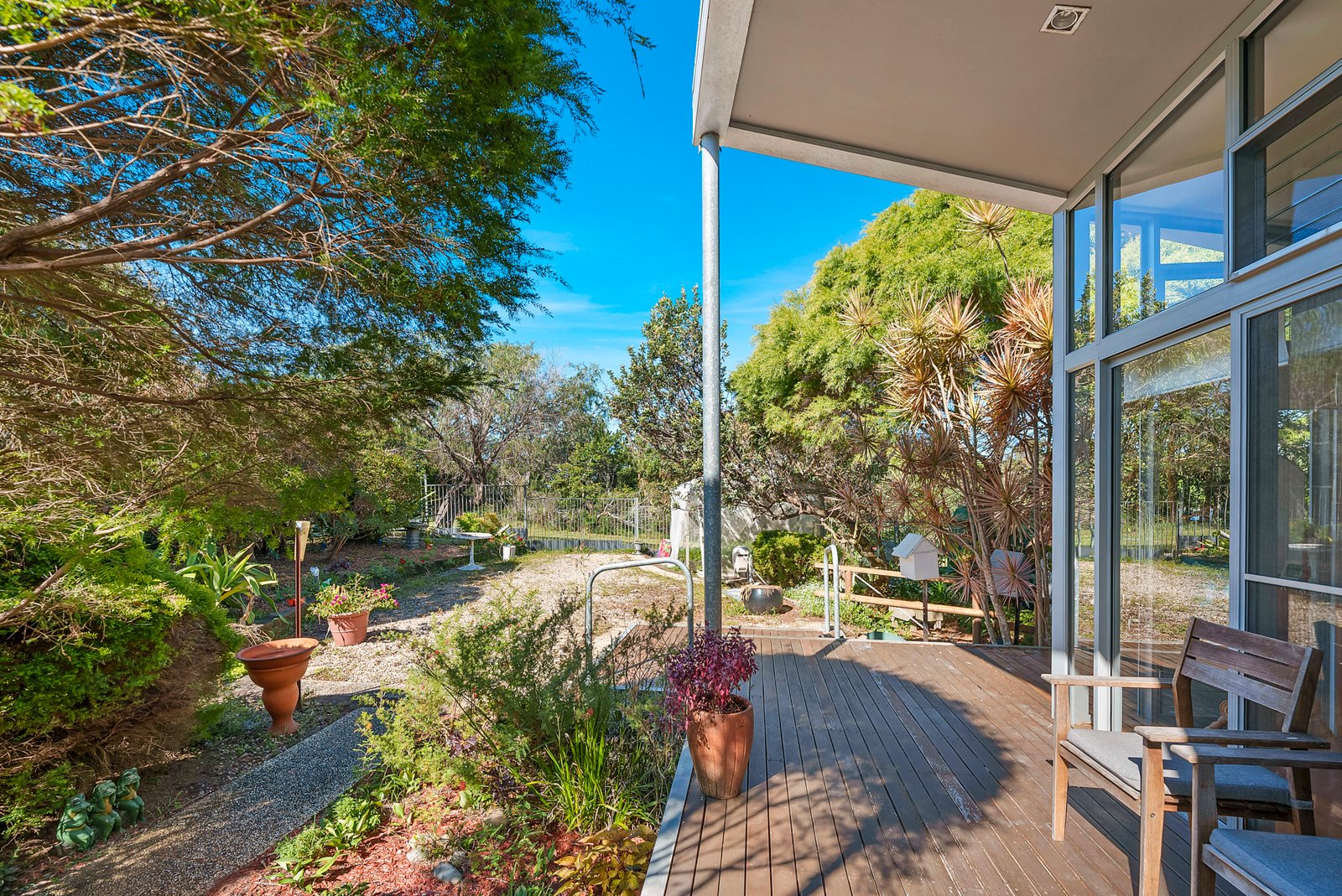 20 Bergalia Crescent CAMDEN HEAD 16