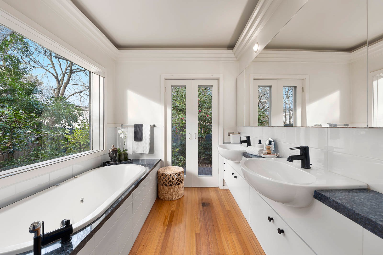 Real Estate and Property in 20 Berkeley Street, Hawthorn, VIC