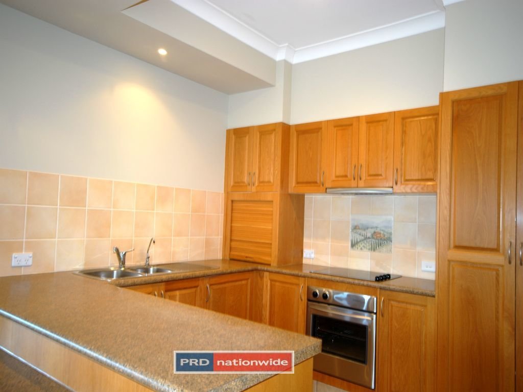 20 Blue Ridge Crescent VARSITY LAKES 3