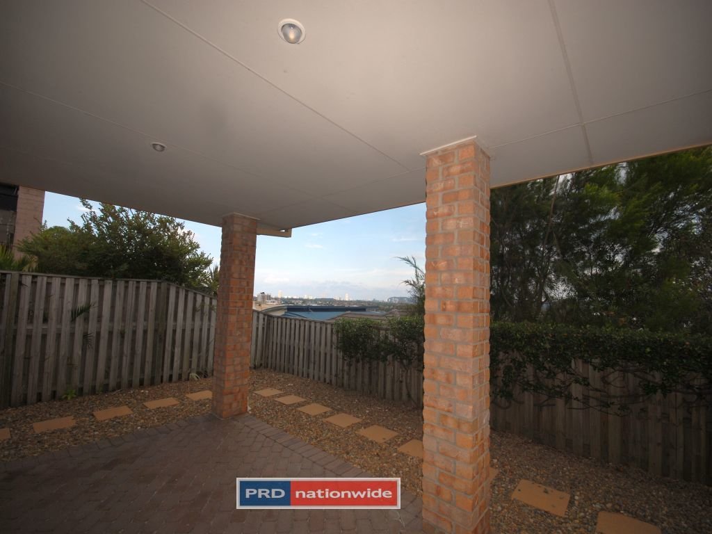 20 Blue Ridge Crescent VARSITY LAKES 4