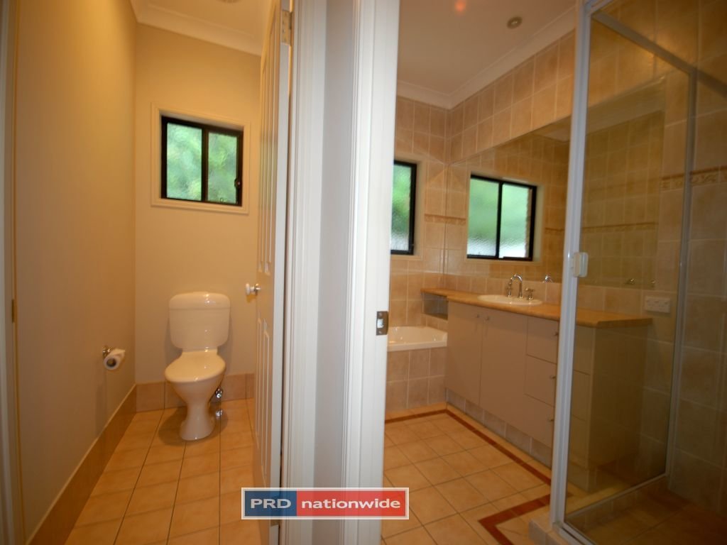 20 Blue Ridge Crescent VARSITY LAKES 5