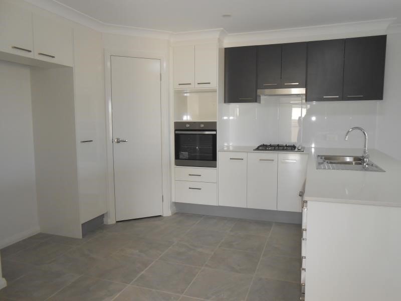 20 Borrowdale Close TAMWORTH 2