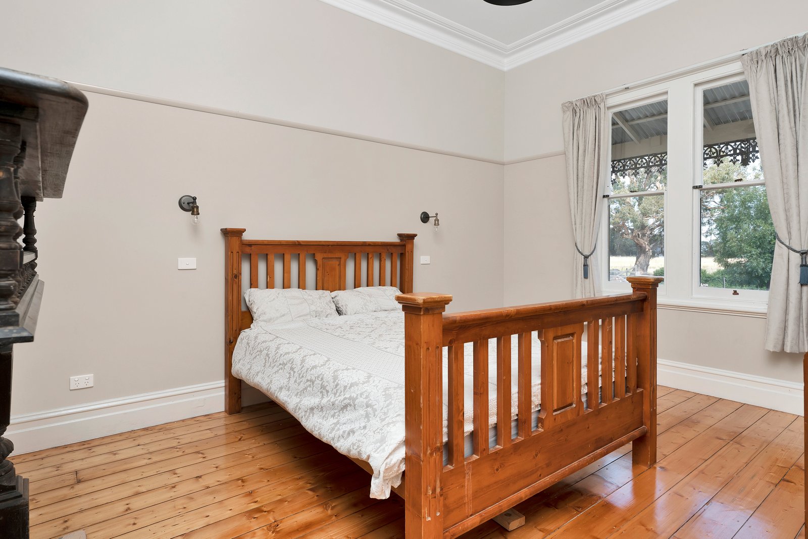 20 Bowers Lane ELAINE 11