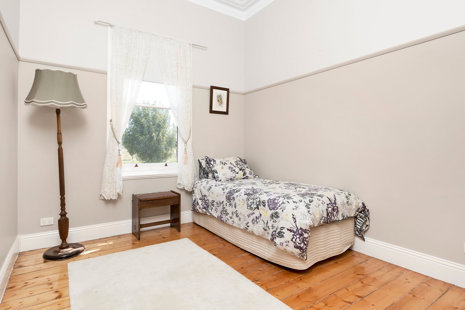 20 Bowers Lane ELAINE 12