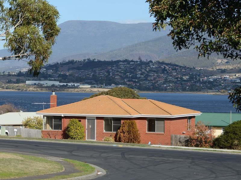 20 Broadview Crescent BRIDGEWATER 17