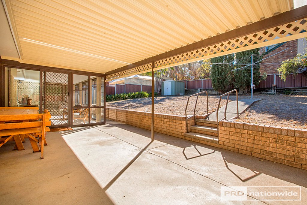 20 Brolga Way TAMWORTH 17