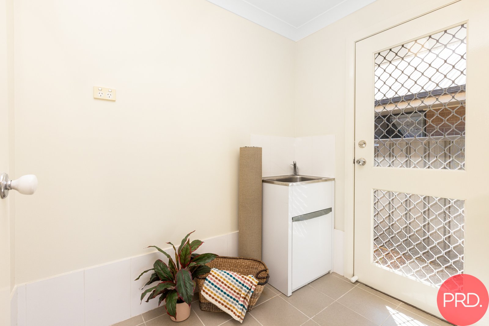 20 Cagney Road RUTHERFORD 14