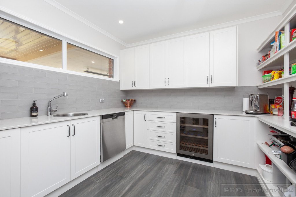 20 Cahill Close BLACK HILL 8