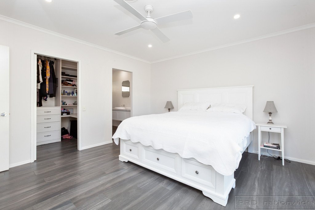 20 Cahill Close BLACK HILL 13