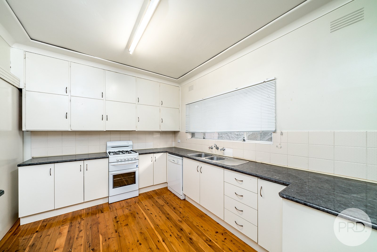 20 Campbell Place WAGGA WAGGA 3