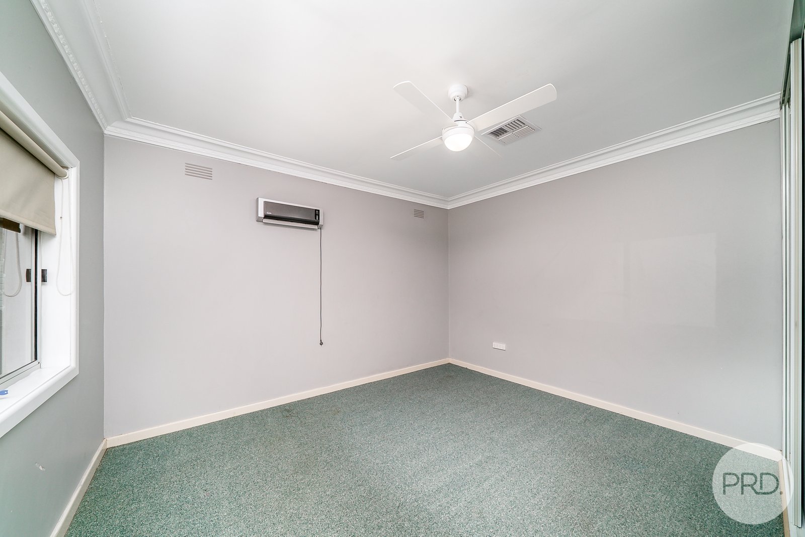 20 Campbell Place WAGGA WAGGA 9