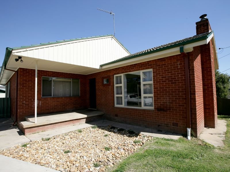 20 Campbell Place WAGGA WAGGA 1