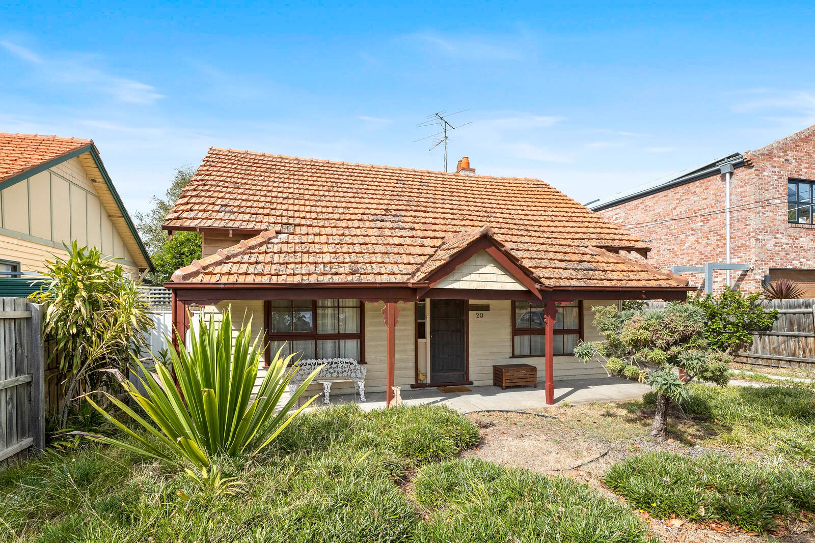 20 Centre Dandenong Road, Cheltenham VIC 3192 Buxton 2022
