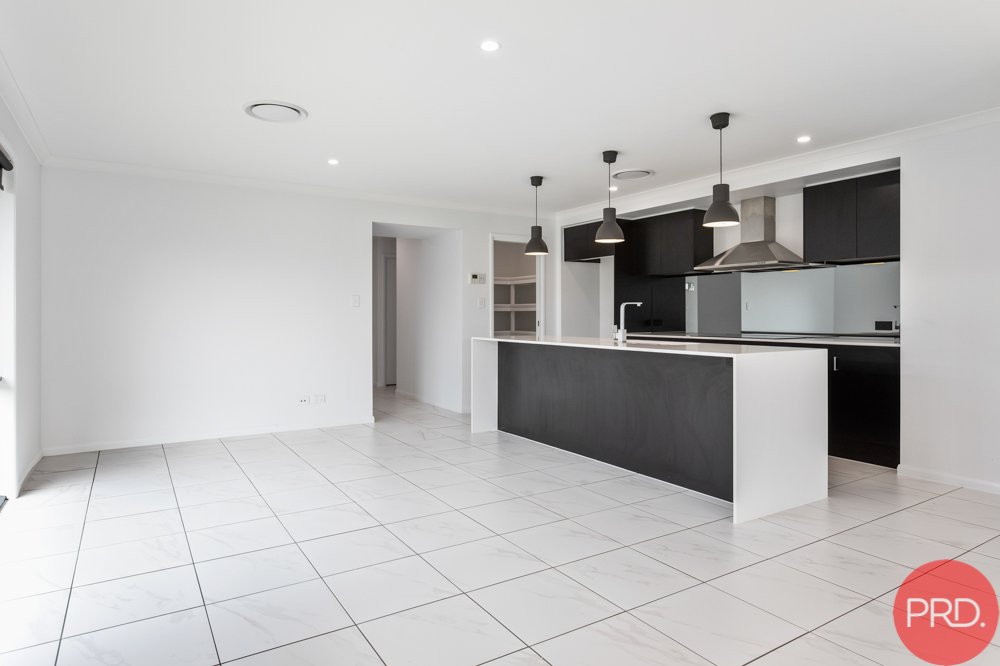 20 Centrefield Street RUTHERFORD 5