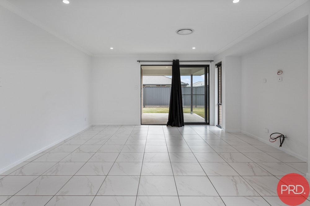 20 Centrefield Street RUTHERFORD 8