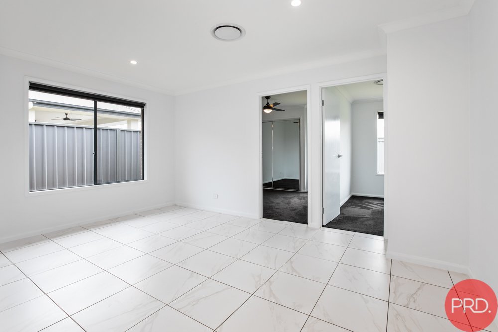 20 Centrefield Street RUTHERFORD 9