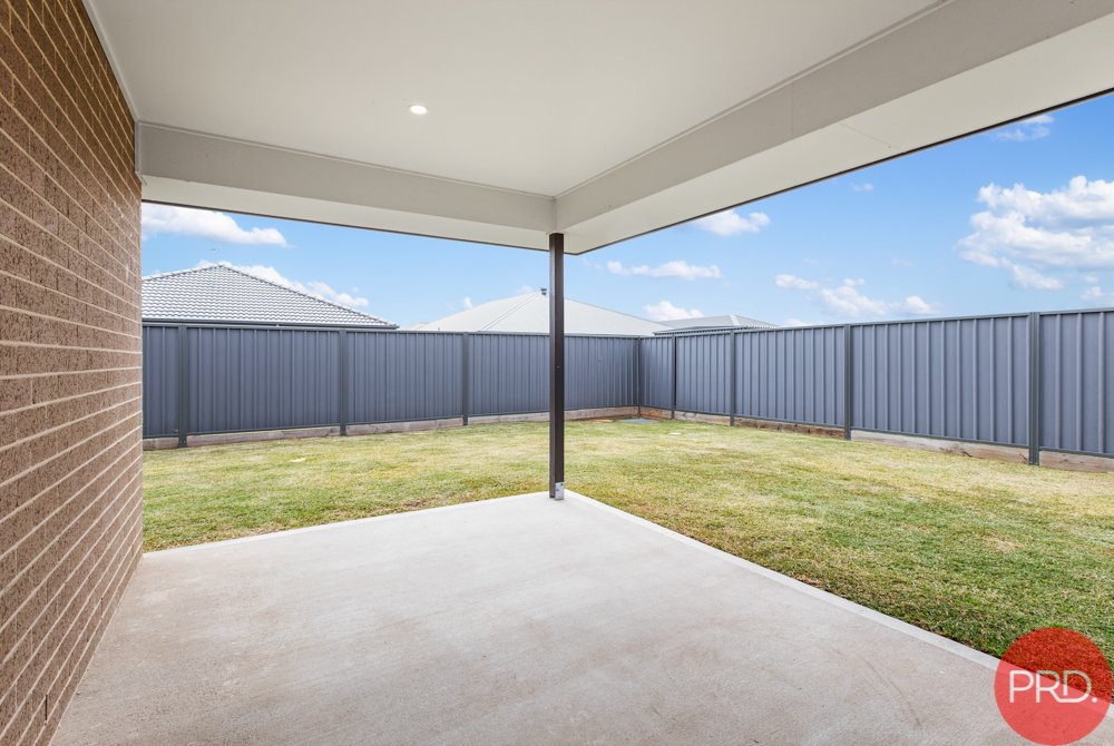 20 Centrefield Street RUTHERFORD 17