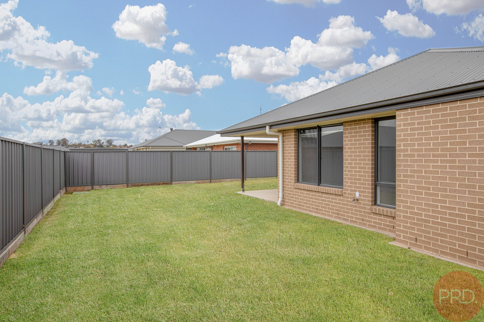 20 Centrefield Street RUTHERFORD 19