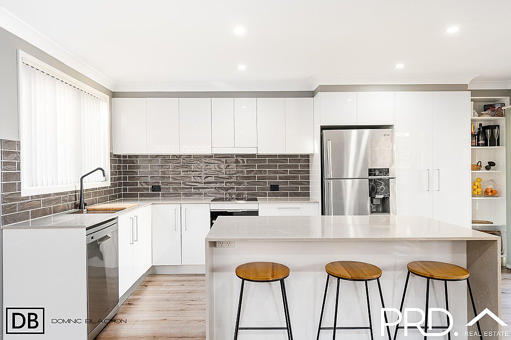 20 Clarendon Court WATTLE GROVE 4