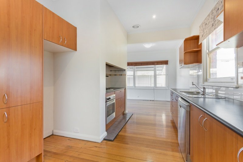 20 Clarke Street KENNINGTON 2