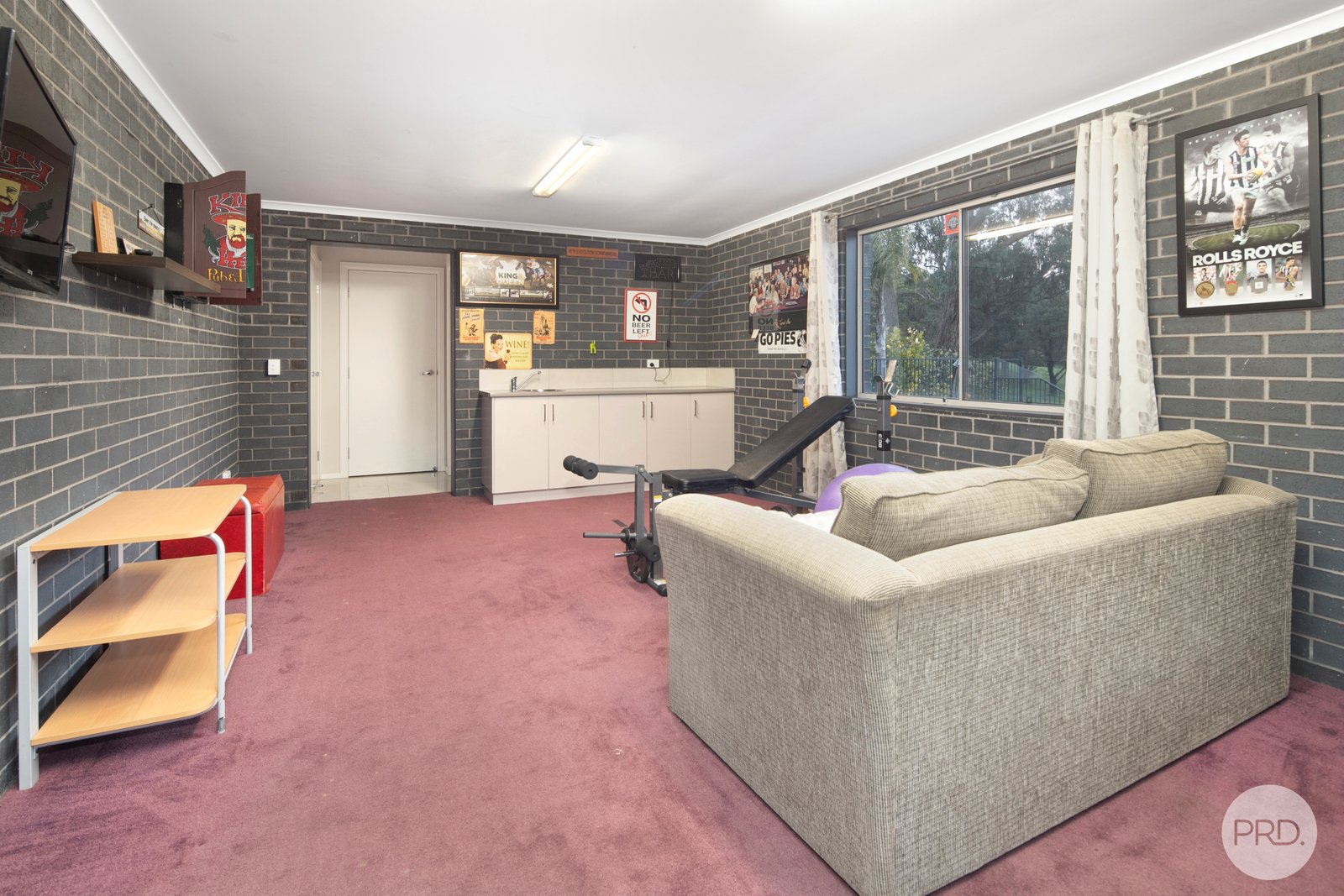 20 Club House Close BUNINYONG 21