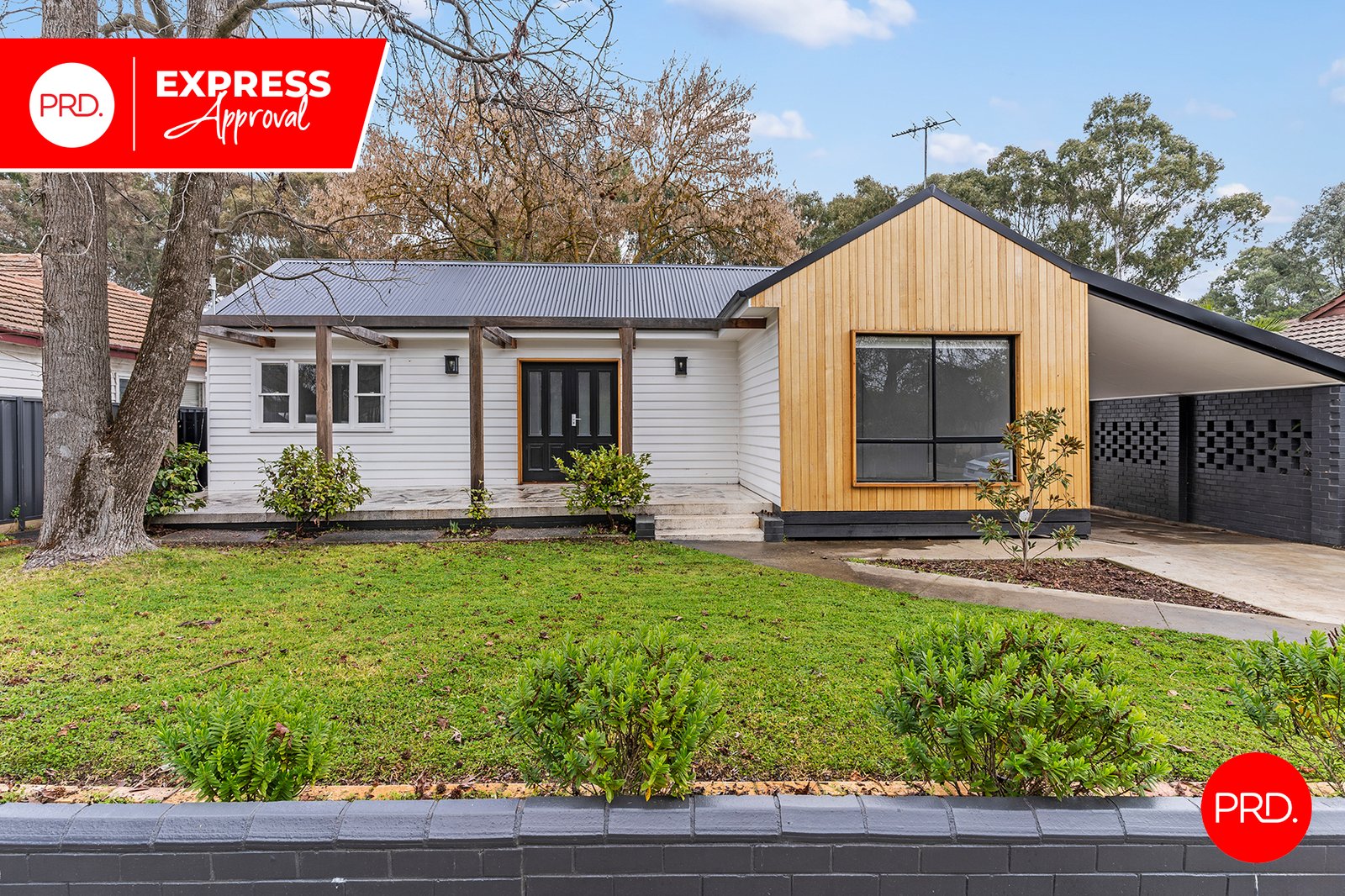 20 College Crescent FLORA HILL 1