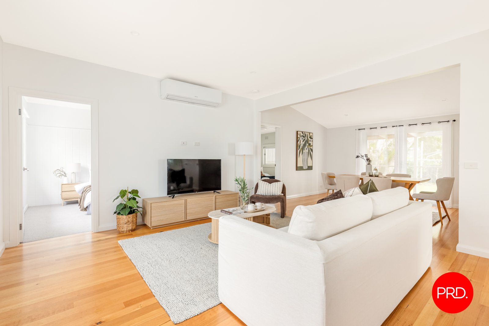20 College Crescent FLORA HILL 8