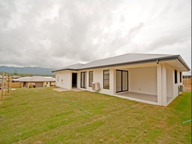 20 Companion Way CANNONVALE 3