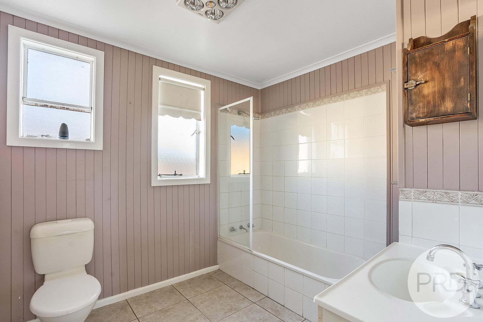 20 Corranga Drive CHIGWELL 11