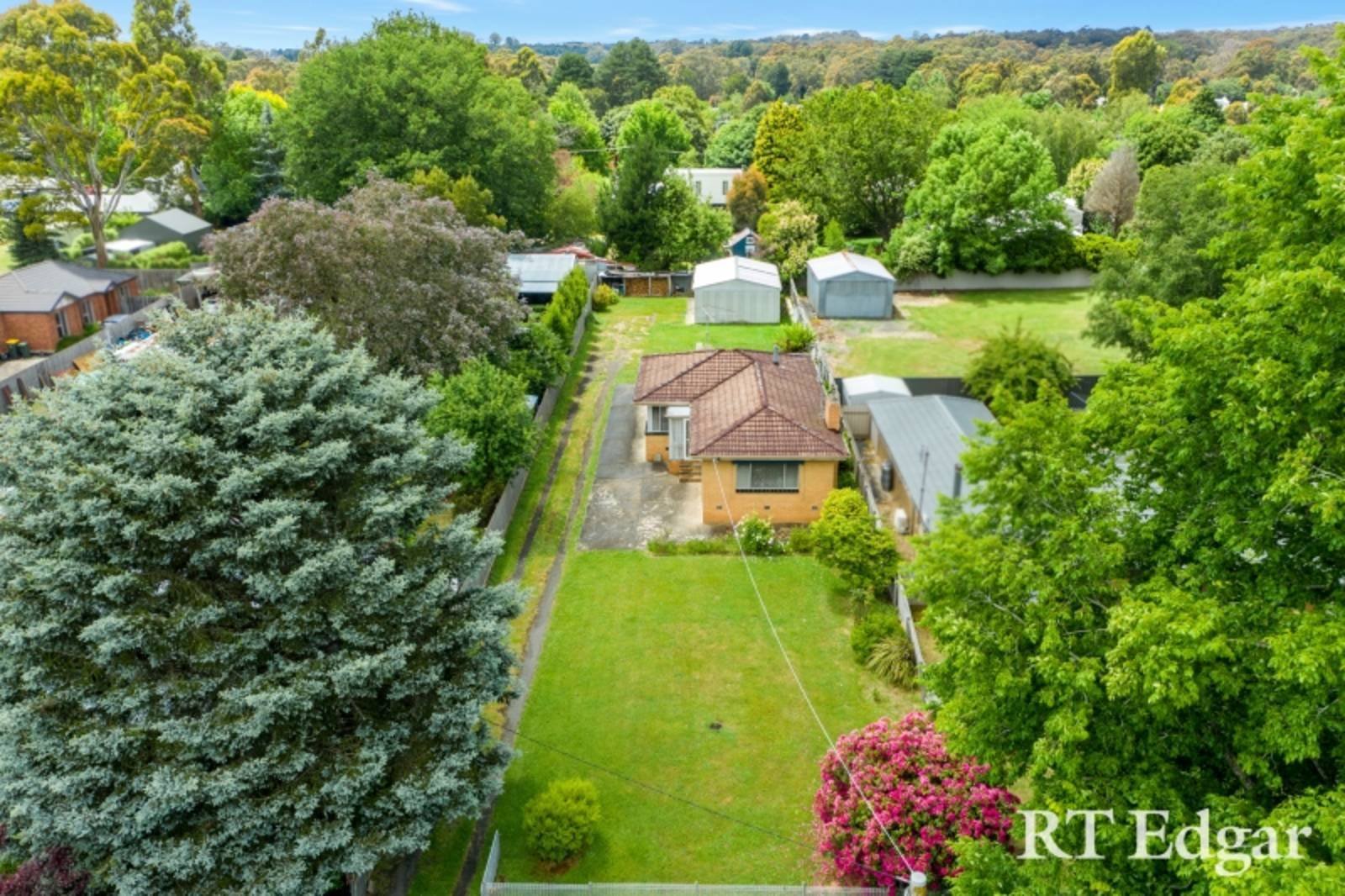 Real Estate and Property in 20 Cosmo Road, Trentham, VIC