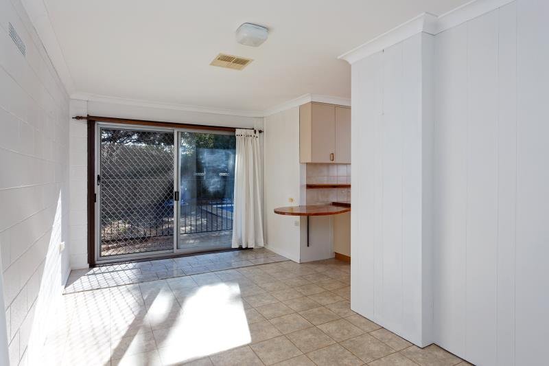 20 Dalkeith Avenue LAKE ALBERT 4
