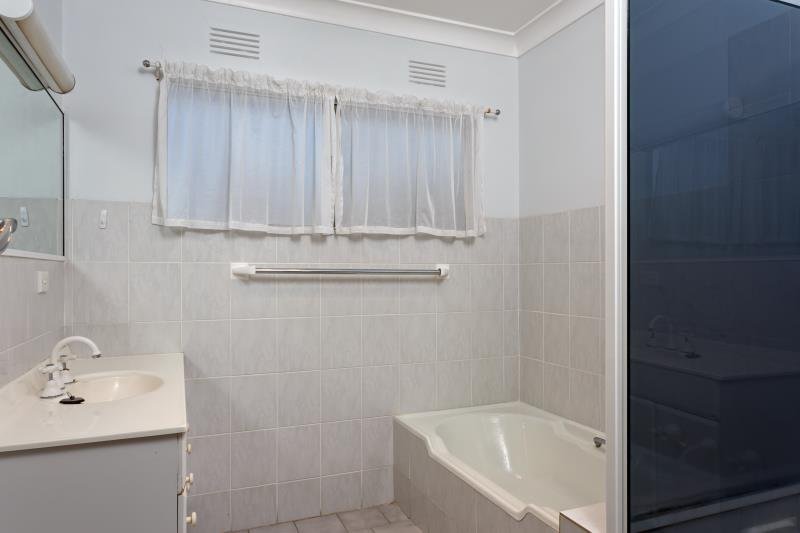 20 Dalkeith Avenue LAKE ALBERT 6