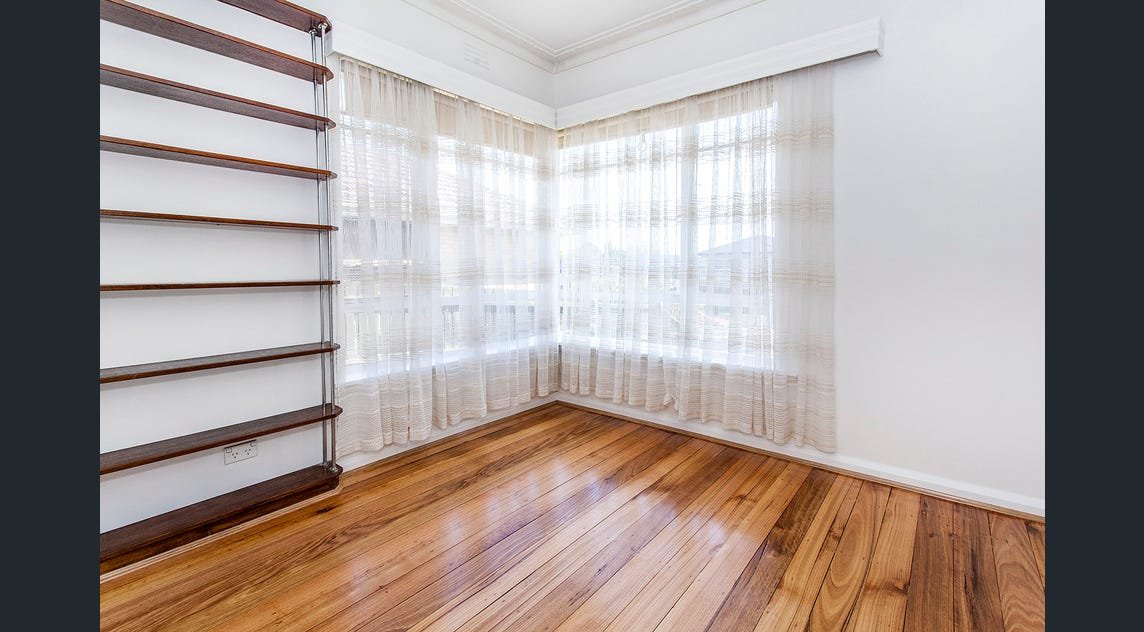 Real Estate and Property in 20 Derreck Avenue, Bulleen, VIC