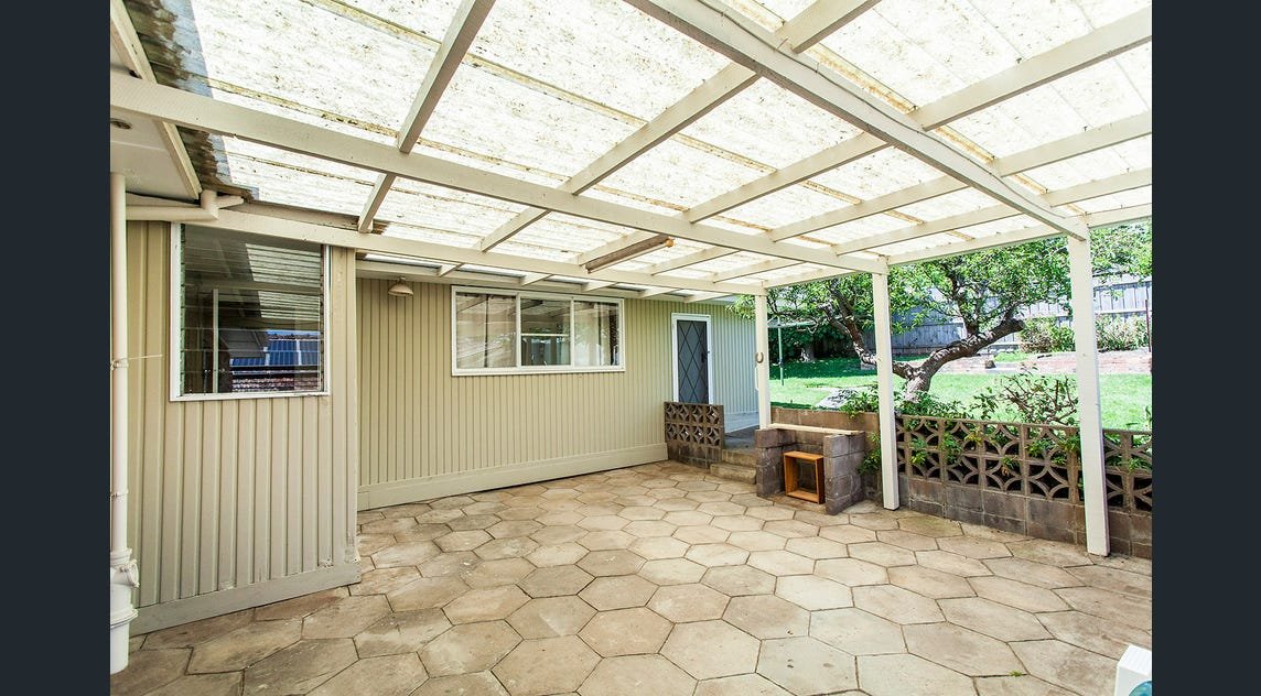 Real Estate and Property in 20 Derreck Avenue, Bulleen, VIC