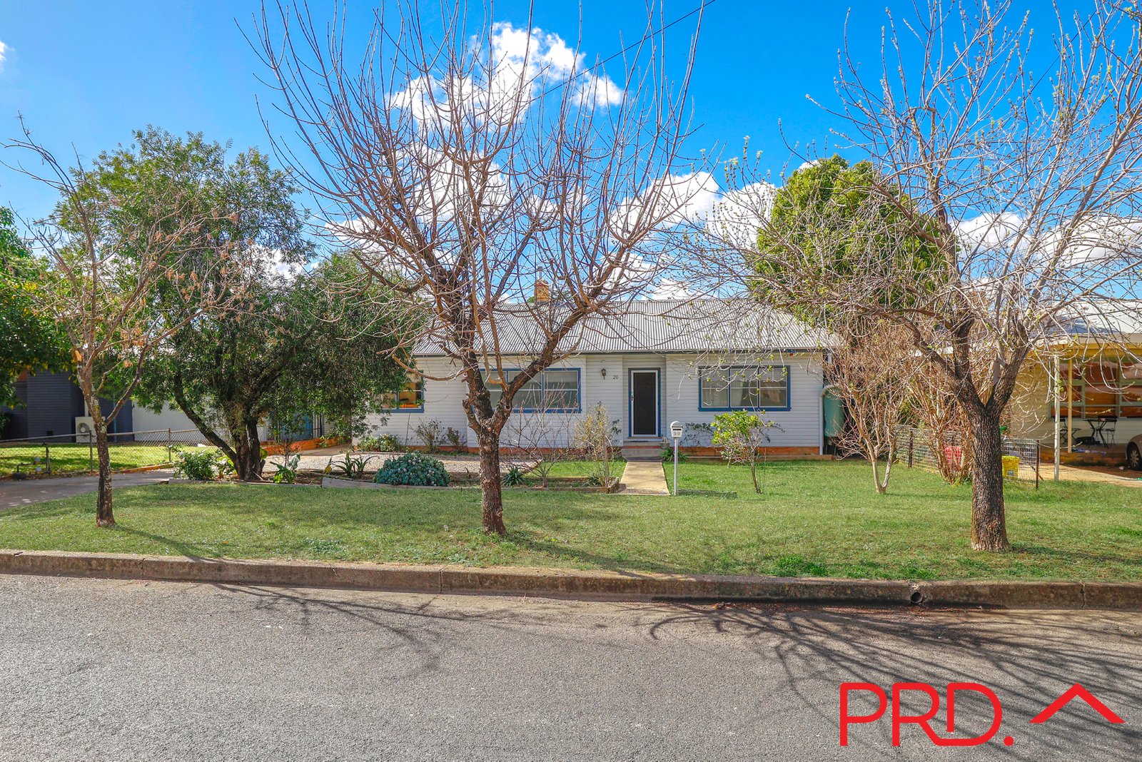 20 Diane Street TAMWORTH 1