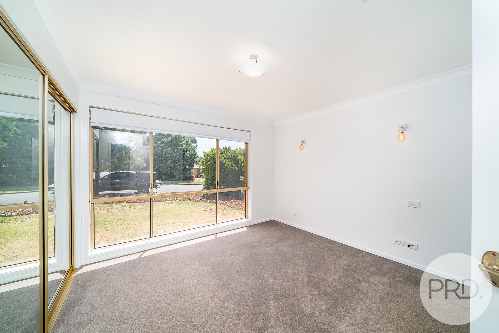 20 Doman Street ESTELLA 12