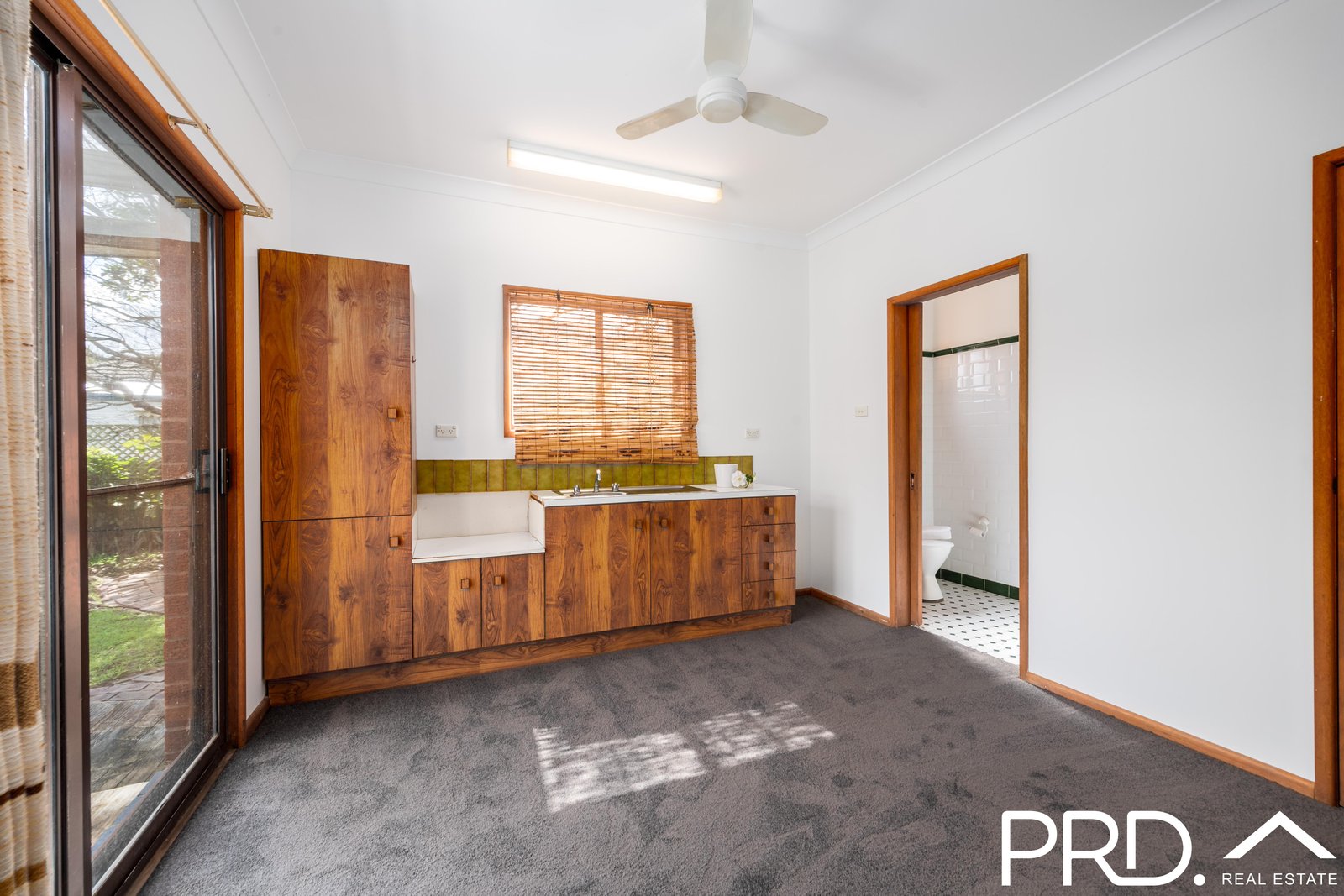 20 Donald Street PICNIC POINT 8